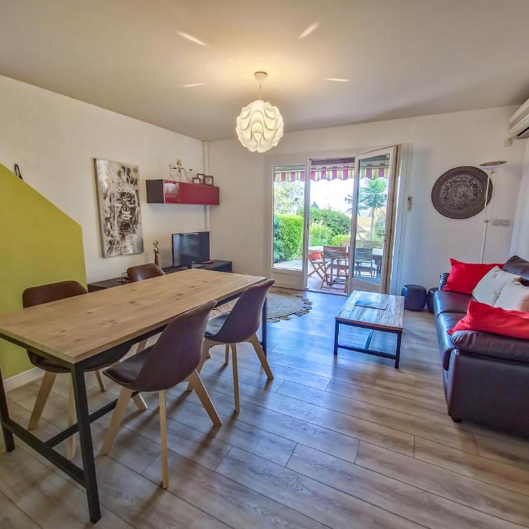 Maison familiale proche plage, parking, clim - Maison 3 Chambres - 8