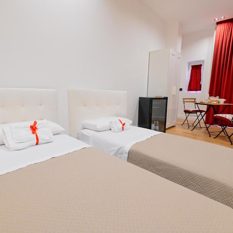 Luxury room 2 - Camera Deluxe Doppia con Letti Singoli - 4
