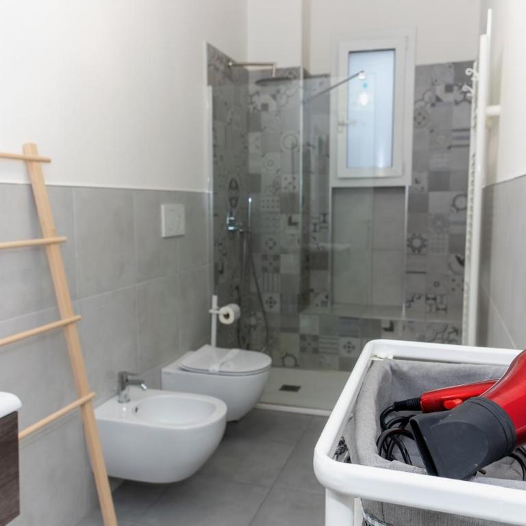 RobertONE Guest House - Appartamento con 2 Camere da Letto - 5