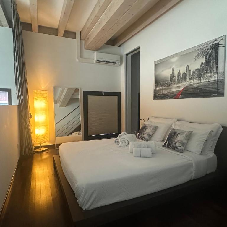 RED LOFTY Milano - Fashion Week - Executive Loft - Private Parking - Apartamento de 2 dormitorios con vistas al jardín - 15