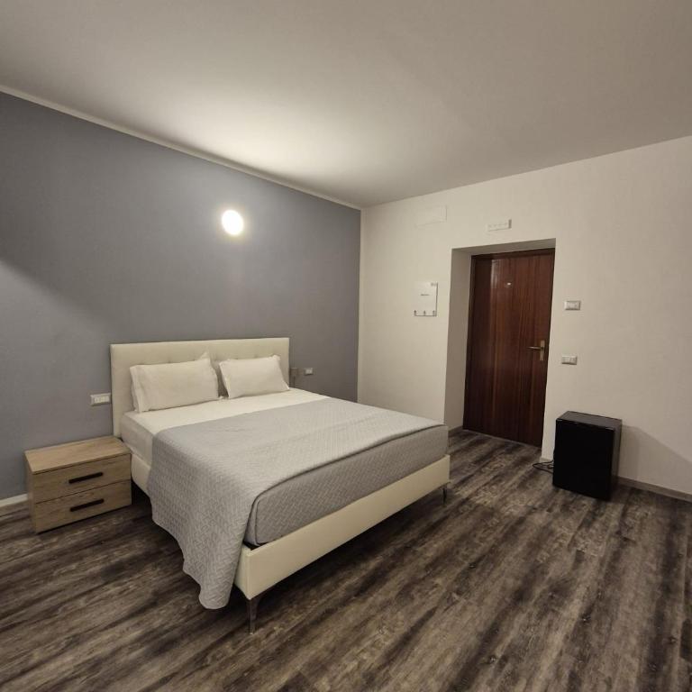 Albergo Al Borghetto - Deluxe Room (2 Adults + 1 Child) - 2