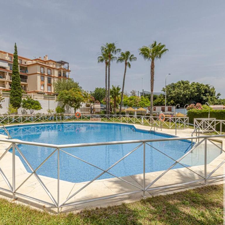 Wonderful Apt 2 BDR with pool and private parking - Two-Bedroom Apartment - 25