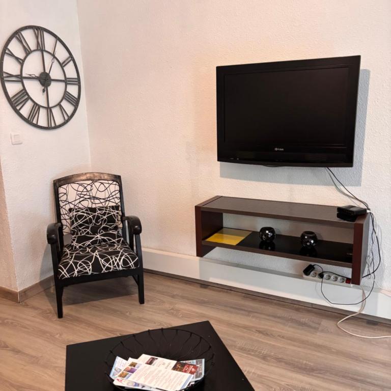 Joli studio proche centre ville avec parking - Appartement Standard - 4