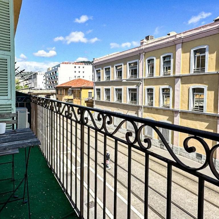 Nice deux pieces - Appartement - 5