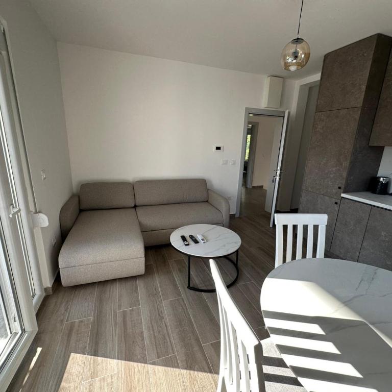 Apartmani Aki 6 - Apartman sa 1 Spavaćom Sobom - 1
