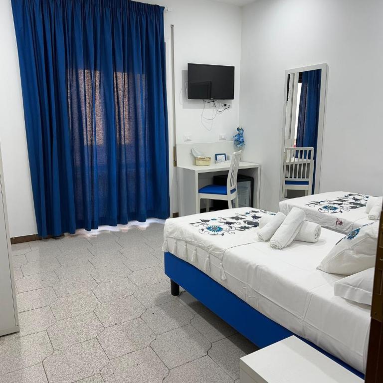 Affittacamere Dianir - Camera Matrimoniale/Doppia con Letti Singoli con Bagno Privato - 16