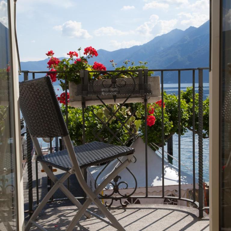 Piazza Ascona Hotel & Restaurants - Camera Doppia con Letti Singoli con Balcone e Vista Lago - 3