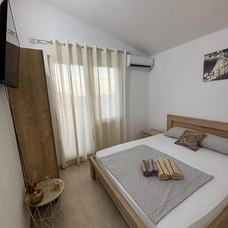 Villa Mia apartments - Deluks Dvokrevetna Soba sa Bračnim Krevetom i Bočnim Pogledom na More - 7