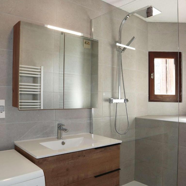 Triplex familial Les Orres, 12 pers, piste directe - FR-1-322-591 - Apartment - 12