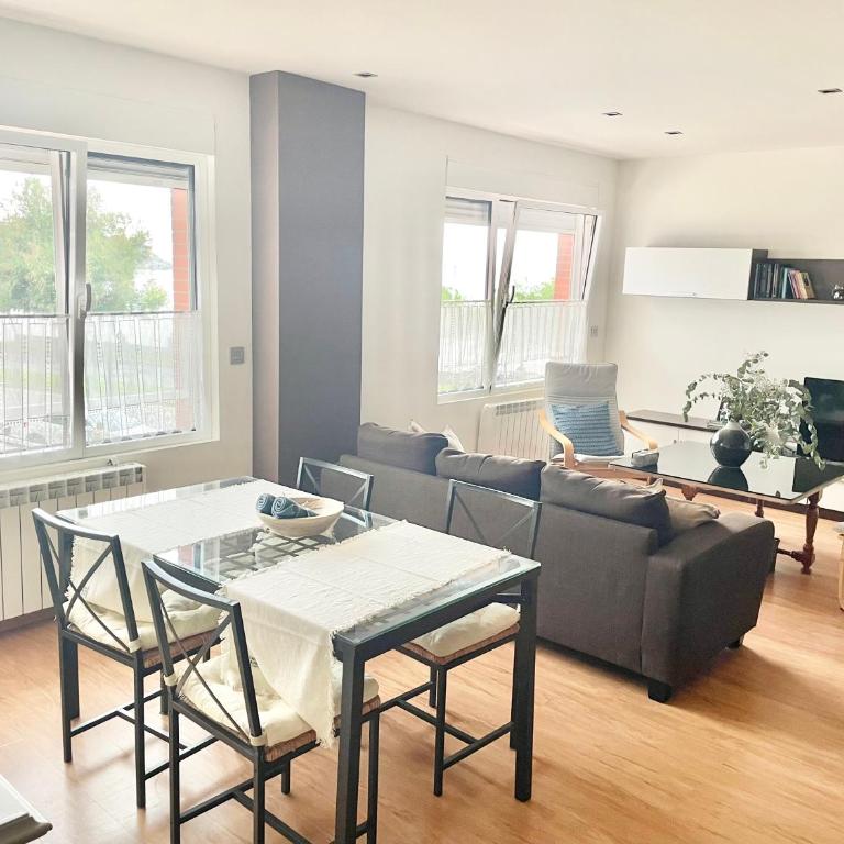Gijón Playa San Lorenzo Parking incluido - Apartamento de 3 dormitorios - 2