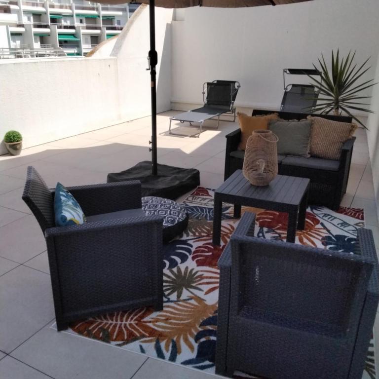 Vittoria Immobilier 2 -REGLEMENT SUR PLACE - chèques vacances acceptés - Studio mit Terrasse - 2