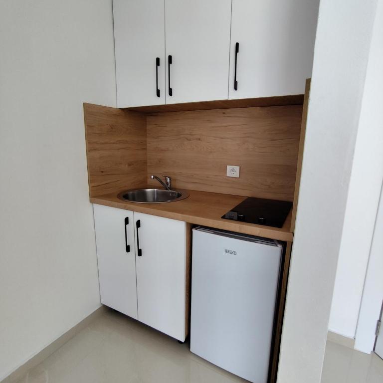 Guest House AGA - One-Bedroom Apartment with Balcony - 7