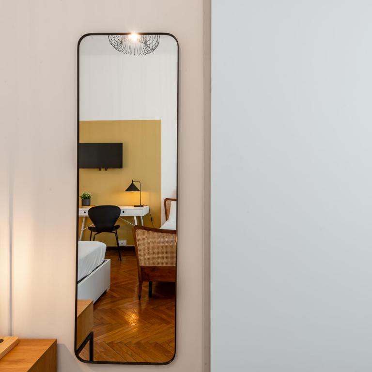StayEasy Melloni - 3 Rooms, 2 Baths - City Center - Appartamento con 3 Camere da Letto e con Balcone - 25