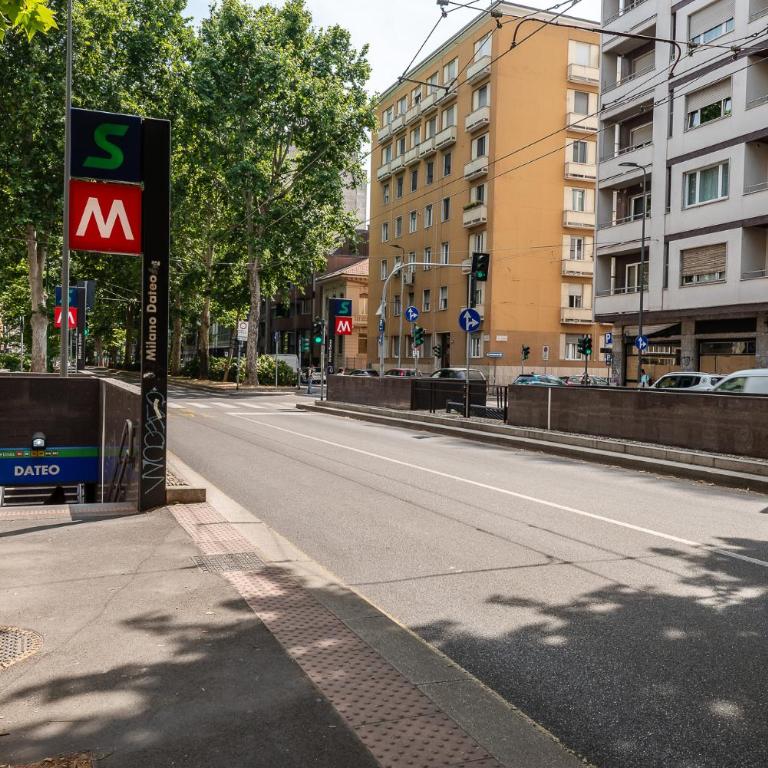 StayEasy Melloni - 3 Rooms, 2 Baths - City Center - Appartamento con 3 Camere da Letto e con Balcone - 34