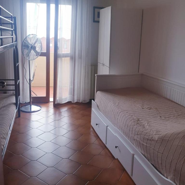 A due passi dal mare - Appartamento con 2 Camere da Letto - 9