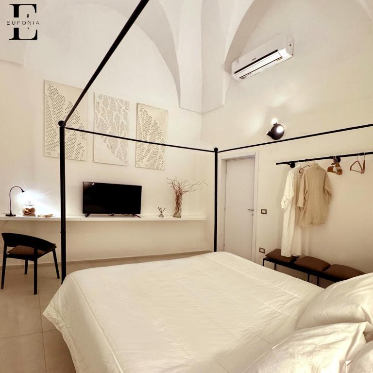 Eufonia - One-Bedroom House - 2