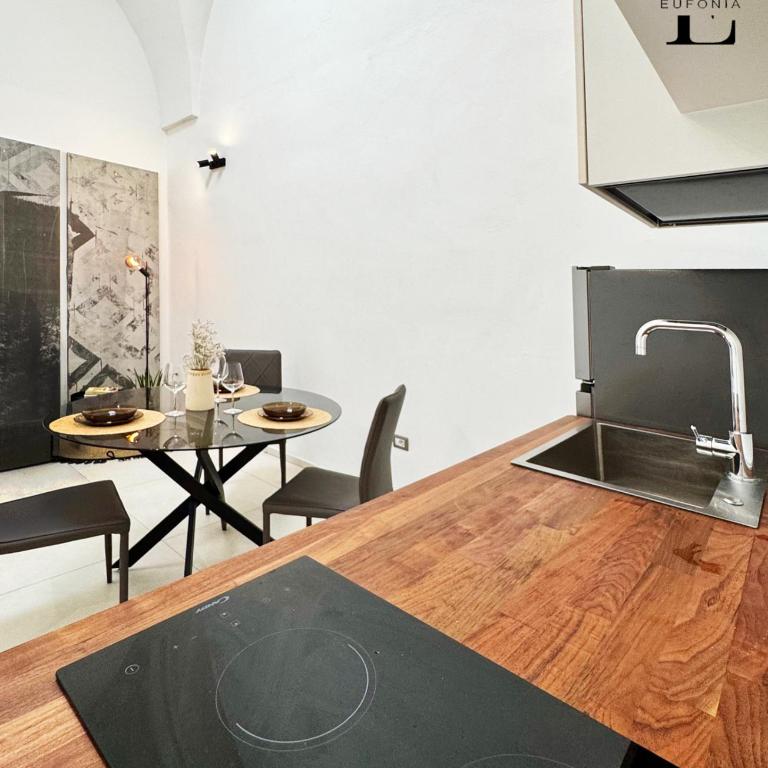 Eufonia - One-Bedroom House - 7