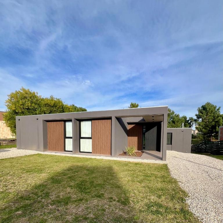 Ecuestre 452 - Three-Bedroom House - 1