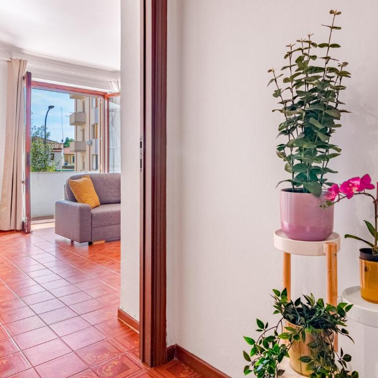 lnd 1- 2 camere, parcheggio, balconi, vicino al centro - Appartamento con 2 Camere da Letto - 3