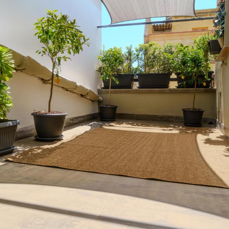 Viridiano Rooms & Apartments - Double Room with Terrace - 9