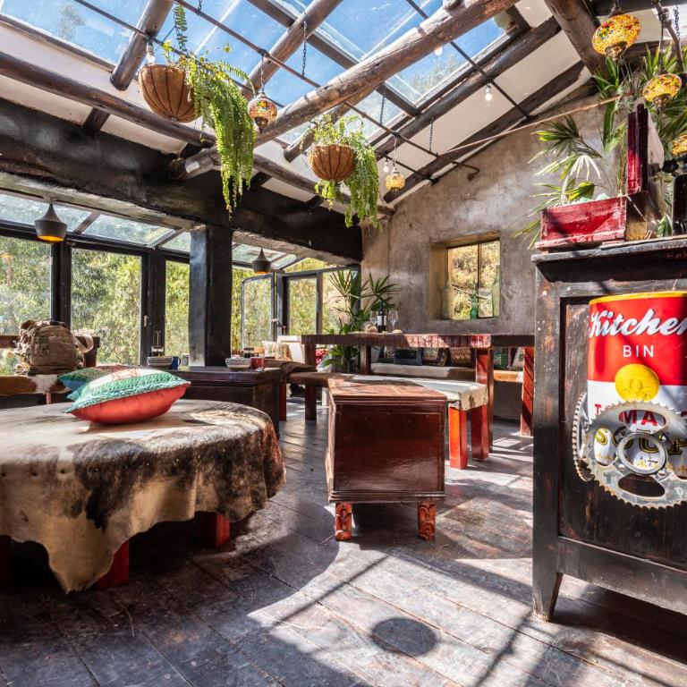Wolf Totem Steam Punk Backpacker Guesthouse for Intrepid Travelers - Habitación Doble con vistas a la montaña - 39