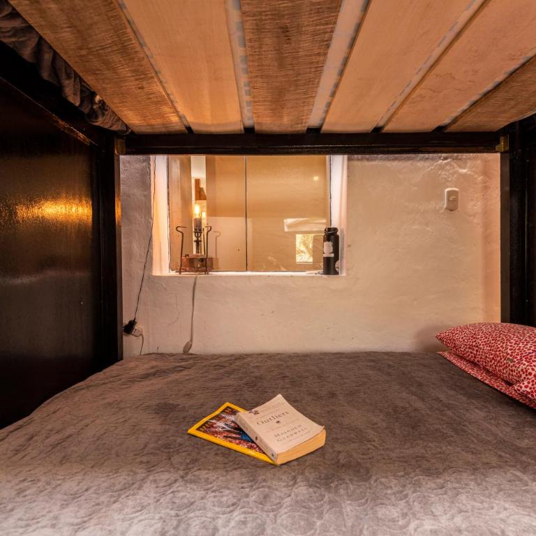 Wolf Totem Steam Punk Backpacker Guesthouse for Intrepid Travelers - Cama en habitación femenina compartida de 4 camas - 43