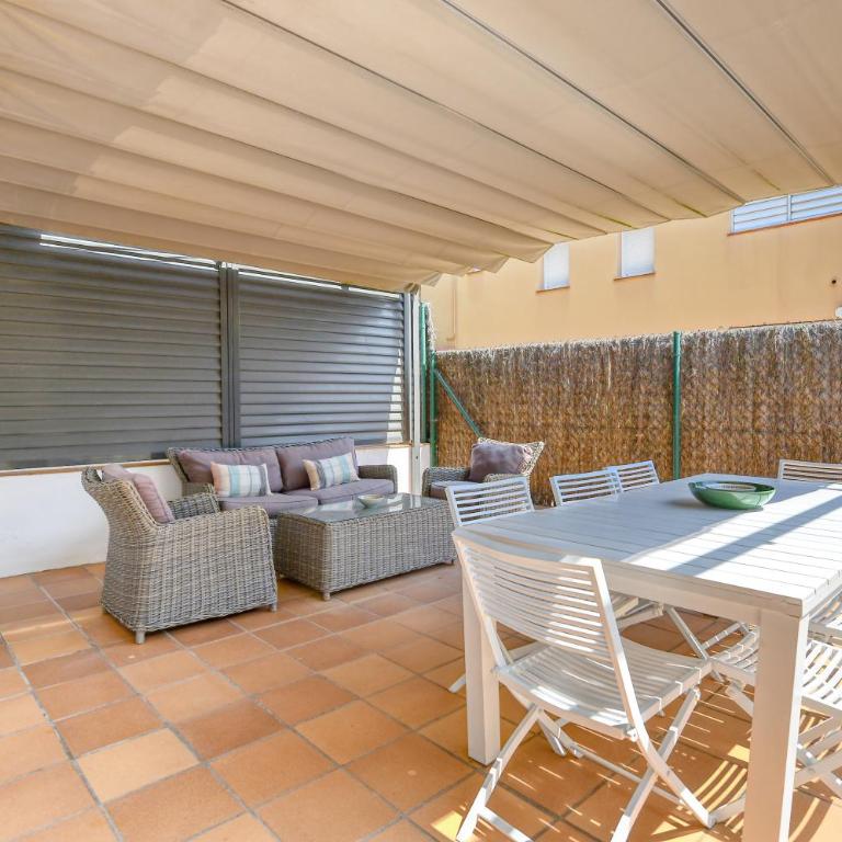 Villa Sierra with Private Pool - Villa - 9