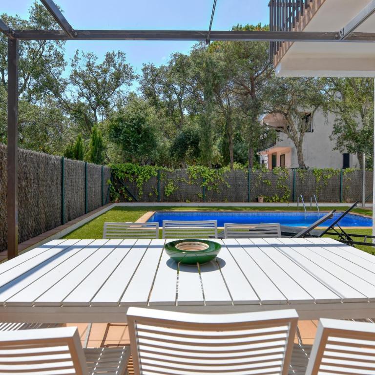 Villa Sierra with Private Pool - Villa - 6