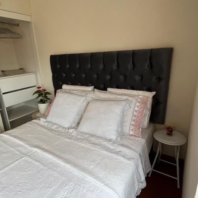 A 15 minutos del aeropuerto cómodo y moderno departamento de 3 habitaciones independientes y 2 baños - Apartment - 16