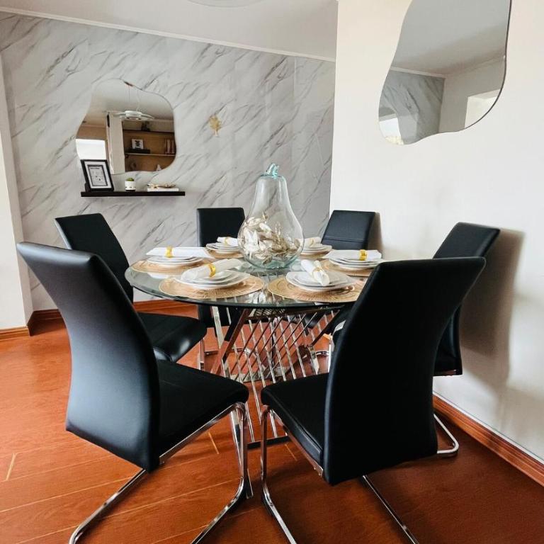 A 15 minutos del aeropuerto cómodo y moderno departamento de 3 habitaciones independientes y 2 baños - Apartment - 37