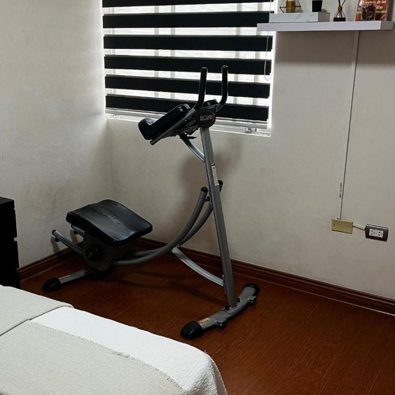A 15 minutos del aeropuerto cómodo y moderno departamento de 3 habitaciones independientes y 2 baños - Apartment - 39