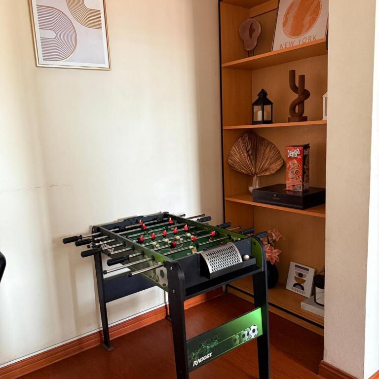A 15 minutos del aeropuerto cómodo y moderno departamento de 3 habitaciones independientes y 2 baños - Apartment - 52