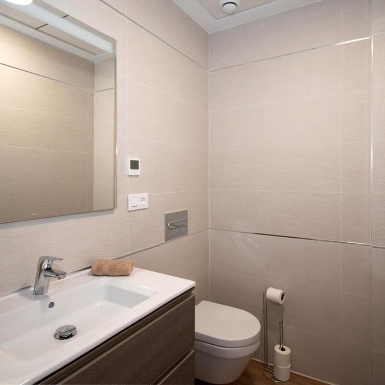Casa Nalia - Two-Bedroom Apartment with Pool View - 11
