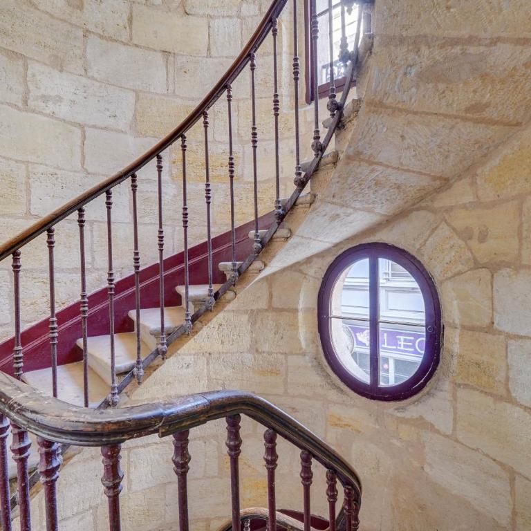 CHARMANT STUDIO DUPLEX 19 m2 - BORDEAUX CENTRE HISTORIQUE - Apartment mit 1 Schlafzimmer - 10