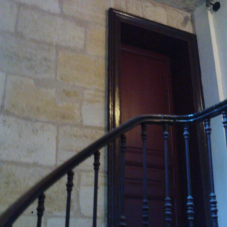 CHARMANT STUDIO DUPLEX 19 m2 - BORDEAUX CENTRE HISTORIQUE - Apartment mit 1 Schlafzimmer - 11