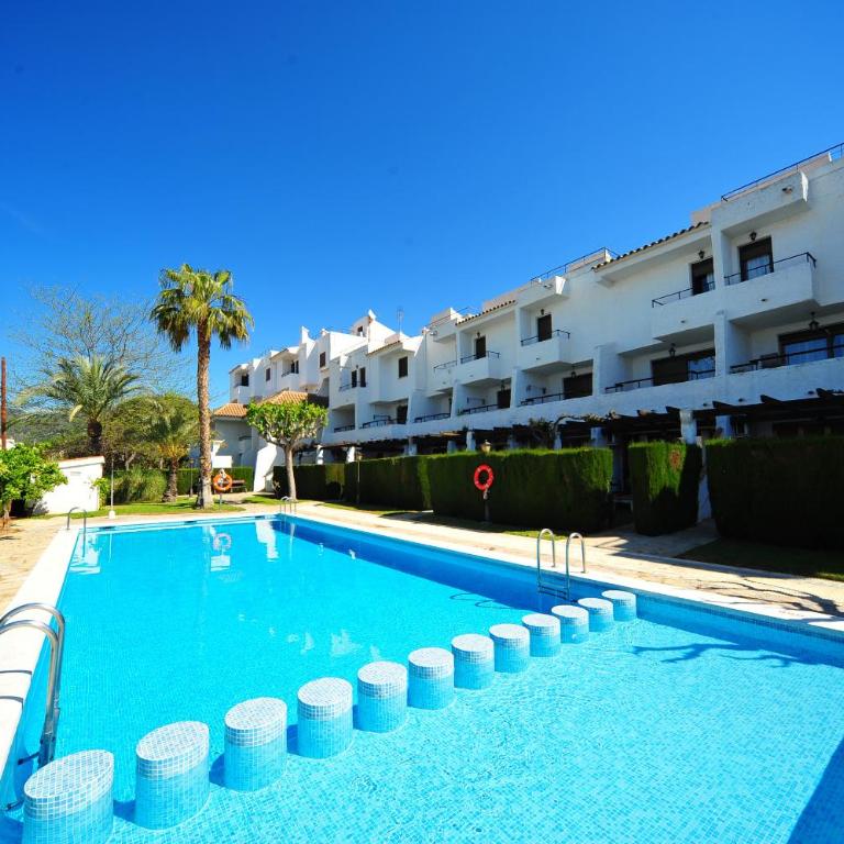 Orange Park Duplex Atico Premium - Two-Bedroom Apartment with Pool View - 2
