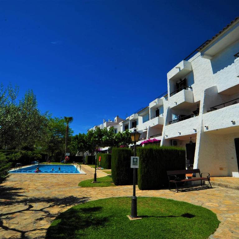 Orange Park Duplex Atico Premium - Two-Bedroom Apartment with Pool View - 3