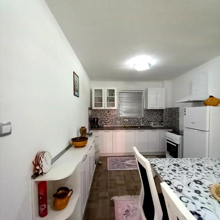 Apartman Leon - One-Bedroom Apartment - 24