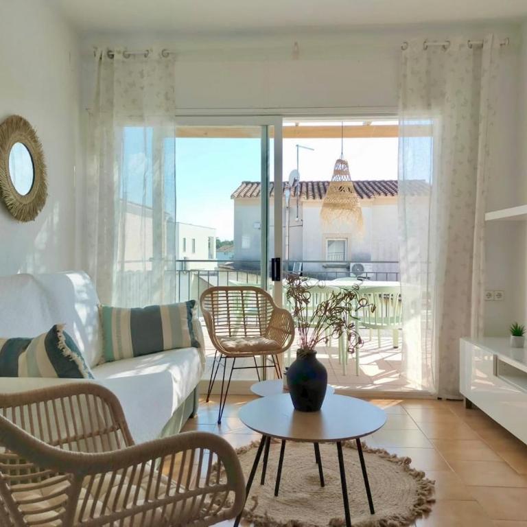 Villa Gorgot with a pool and private parking - Villa - 33