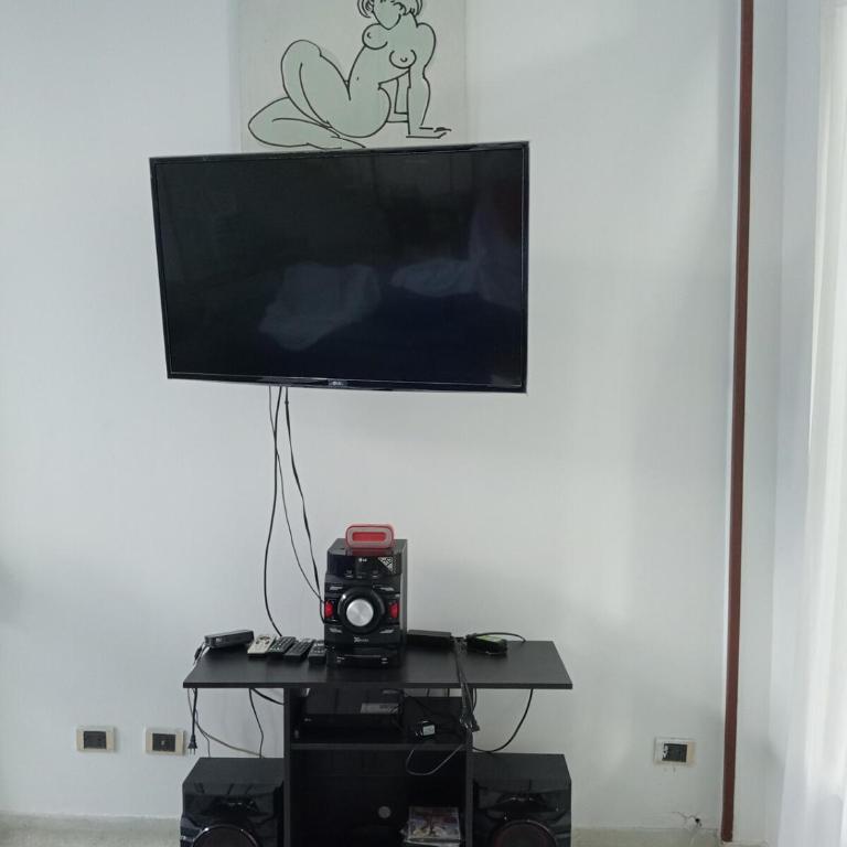 Hermosa casa en el centro de Ricaurte - Casa de 4 dormitorios - 16