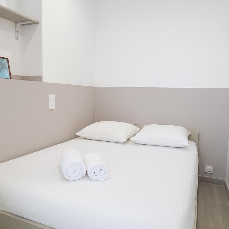 Juan Signature - One-Bedroom Apartment - 6