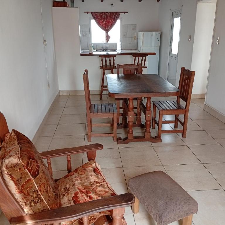 Departamento en el centro de Victoria Entre Rios - Two-Bedroom Apartment with Balcony - 13