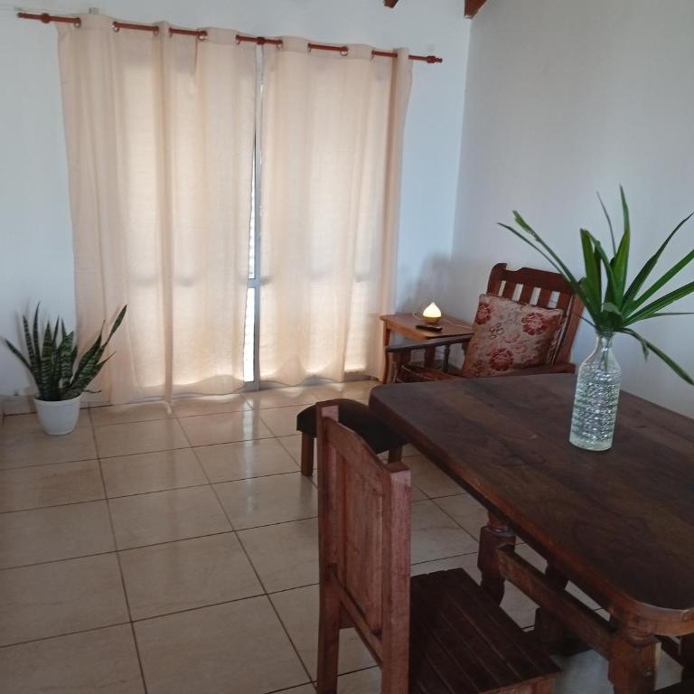 Departamento en el centro de Victoria Entre Rios - Two-Bedroom Apartment with Balcony - 19