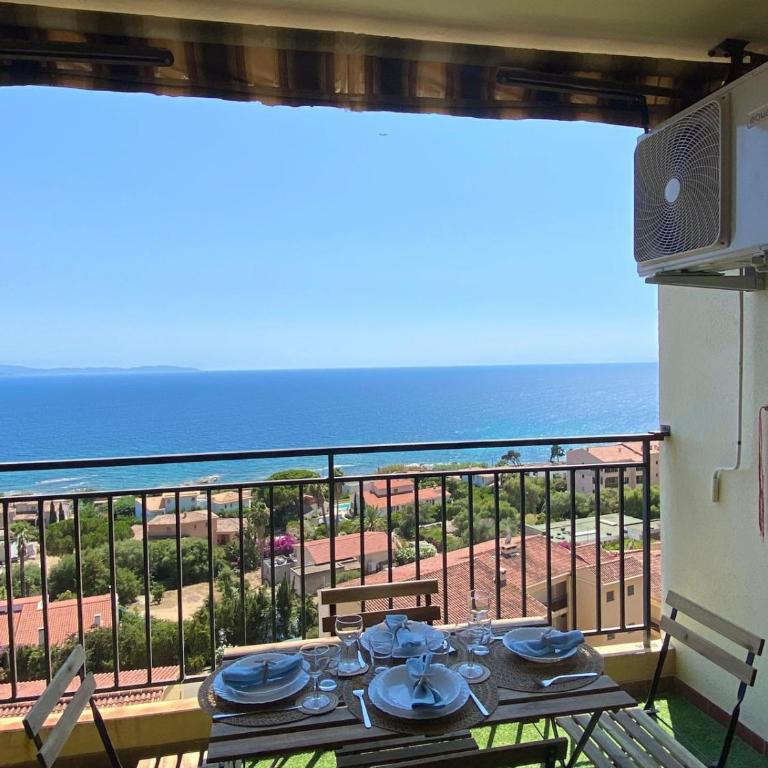 VUE MER EXCEPTIONNELLE !! Bien calme et lumineux sur la prestigieuse route des Sanguinaires à Ajaccio - Apartment mit 1 Schlafzimmer - 4