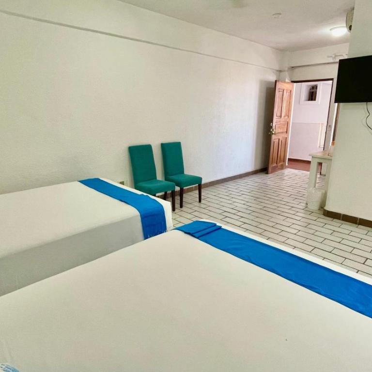 Paloma del Mar - Standard with 2 Double Beds - 4