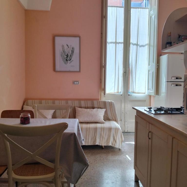 Piazza Verdi Liberty House - Appartamento con Balcone - 15