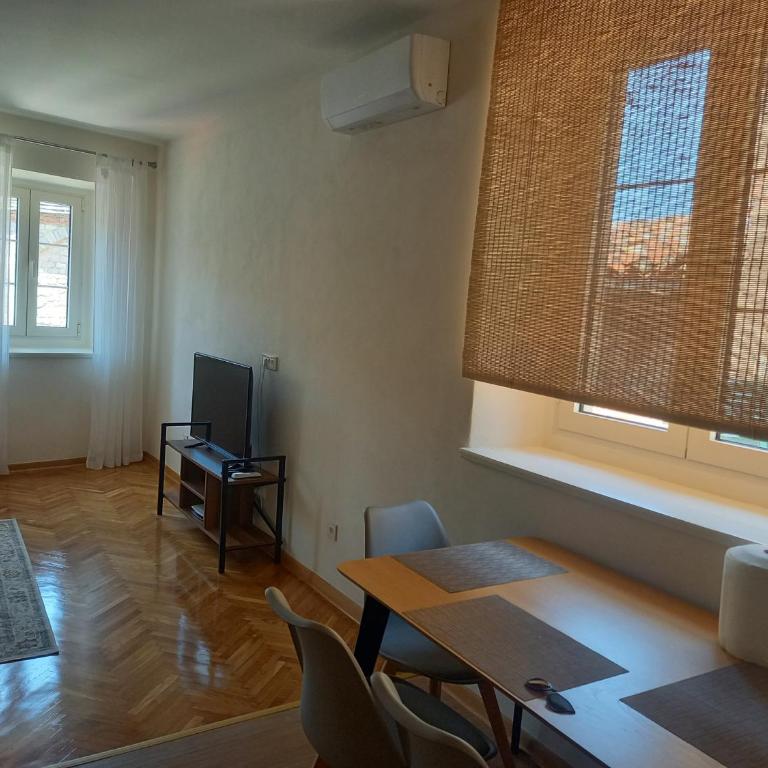 Parilo - One-Bedroom Apartment - 45