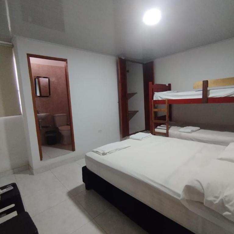 Casa Turistica Parador Verona - Standard Quadruple Room - 3