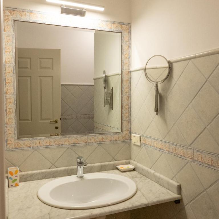 Casa Santulì - Camera Doppia con Letti Singoli con Bagno Privato - 22