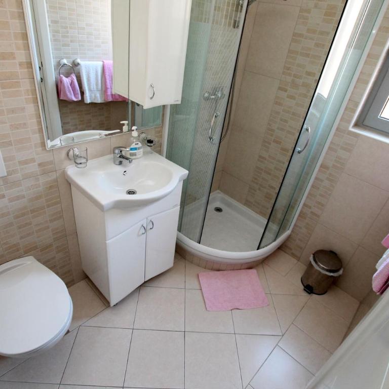 Montesun Residence - Studio Apartment (3 Adults) - 9